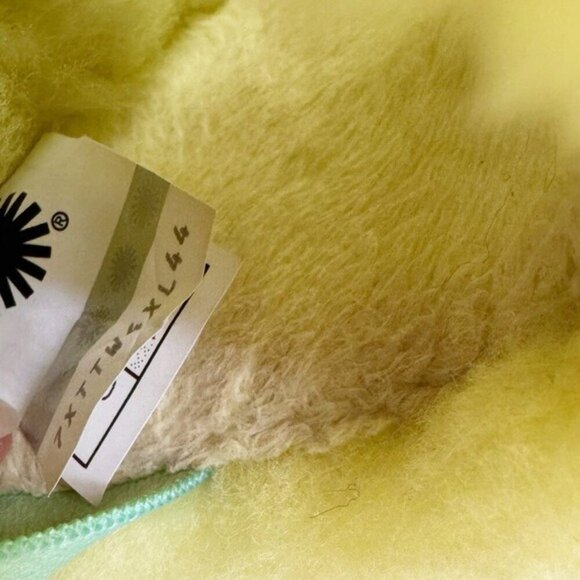 UGG Sheepskin Fluff Yeah Slippers Slide Shoes Size 5 Youth or 6.5/7 Women - Picture 11 of 13